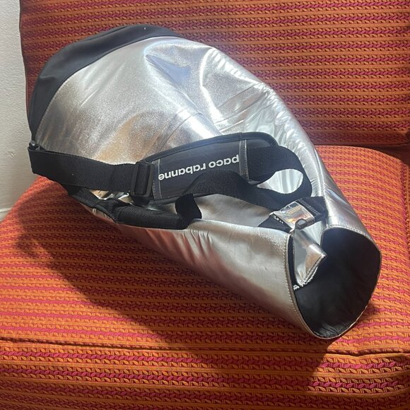 Paco Rabanne Metallic Silver Cinch Bag / Drawstring Backpack - Gym/Travel - Picture 10 of 10